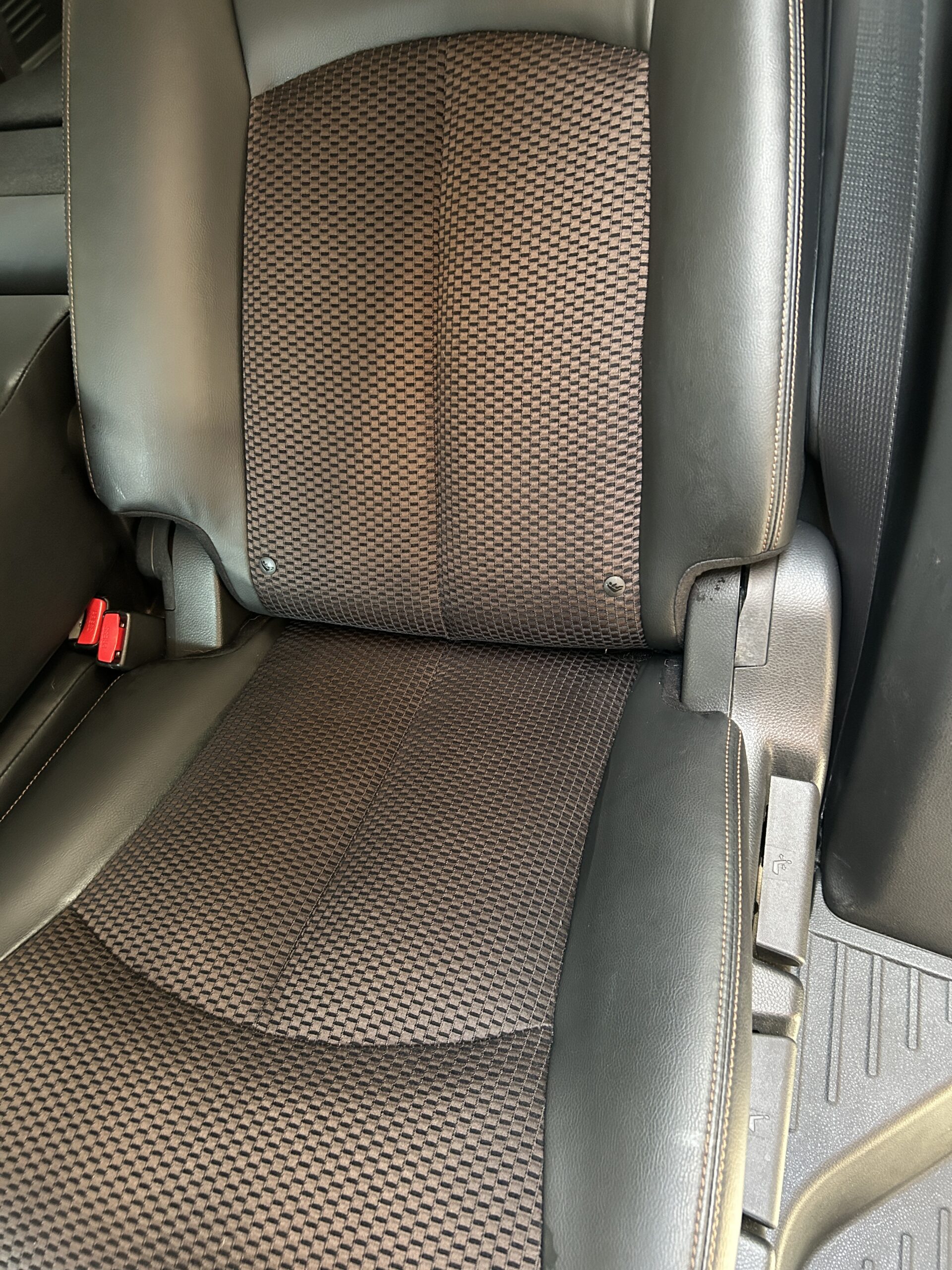 車内清掃　名古屋市　I様　